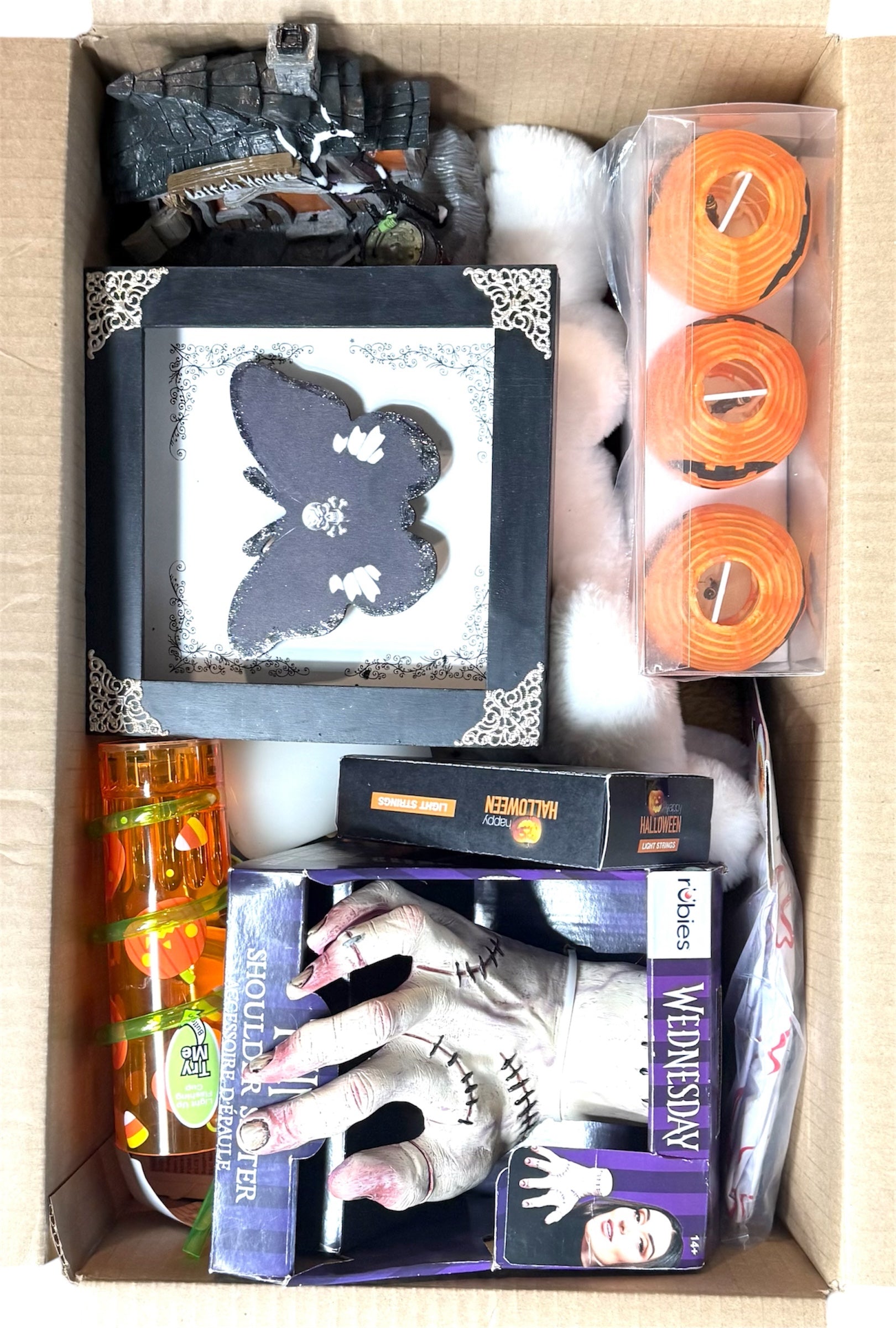 Halloween Items & Decor - Assorted Box