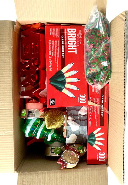 Christmas Decor & Kitchen Items - Assorted Box