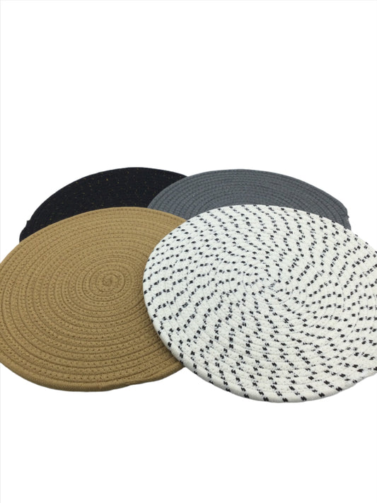 Round Cotton Placemats. Set of 4 Placemats